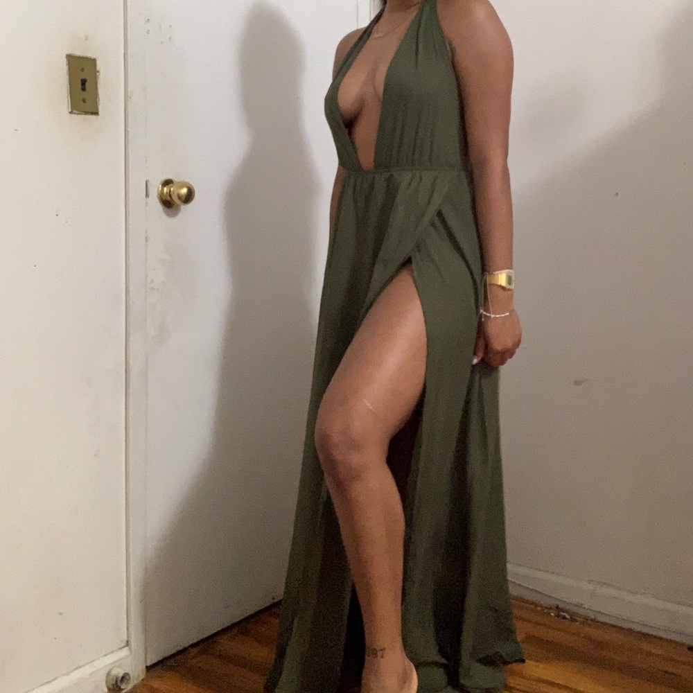 PLUNGE NECK HALTER MAXI DRESS